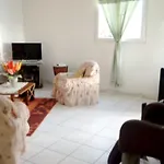 Maison de 2 chambres a Deshaies a 500 m de la plage avec vue sur la mer et terrasse
